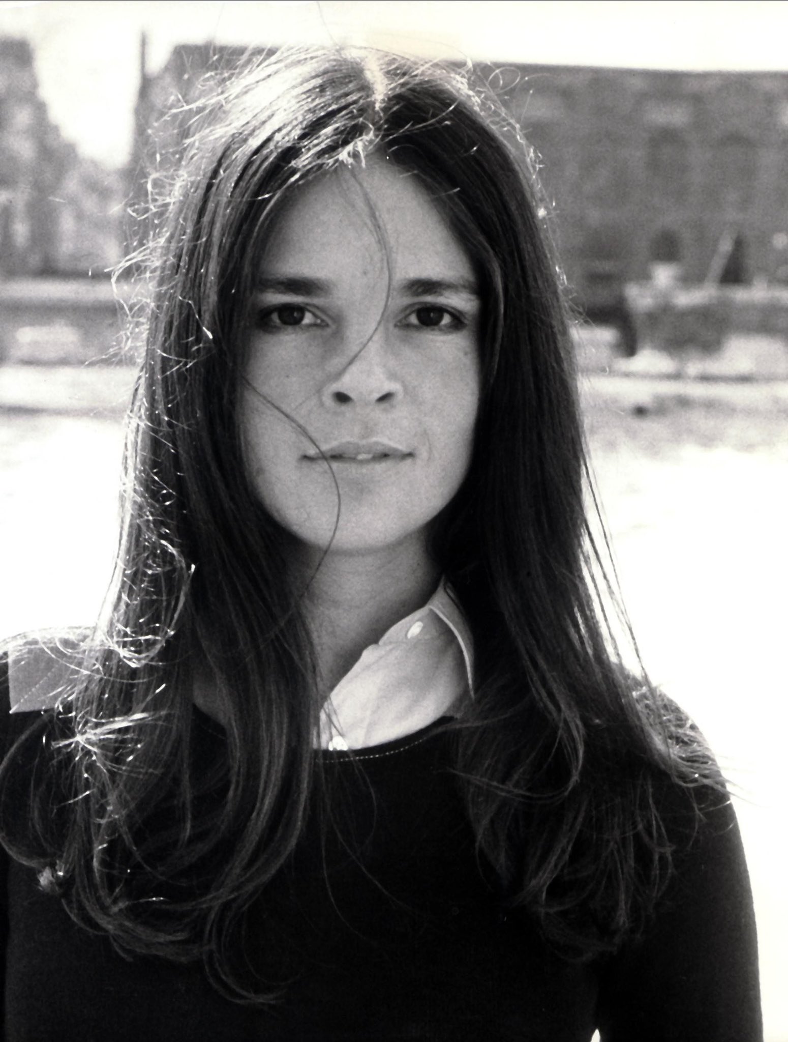 Happy Birthday to Ali MacGraw! 