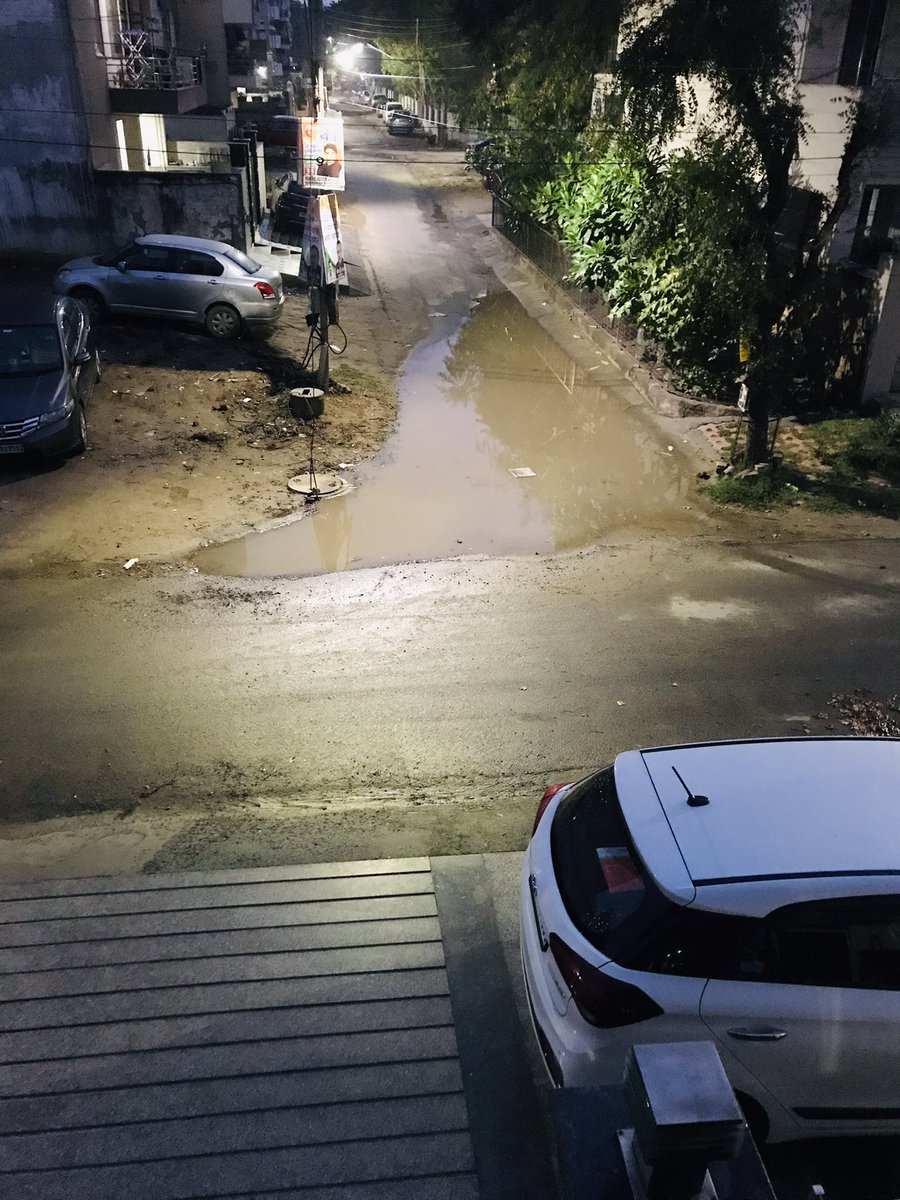 help4mankind's tweet photo. @DC_Gurugram @MunCorpGurugram @OfficialGMDA @cpgrams @cmohry Sir, Road Sweepers not coming in lane 1546 Sec-46 for many days. The dirty roads are breeding grounds for dengue, malaria &amp; public at large is affected. Please help &amp; instruct concerned department to take action. https://t.co/ZZmMRTwip7