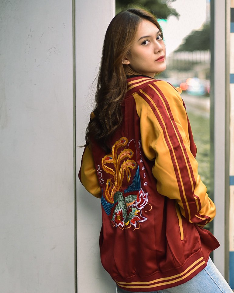 erigostore's tweet photo. Bales twit sulit, foto elit https://t.co/vBCLlDjG2E