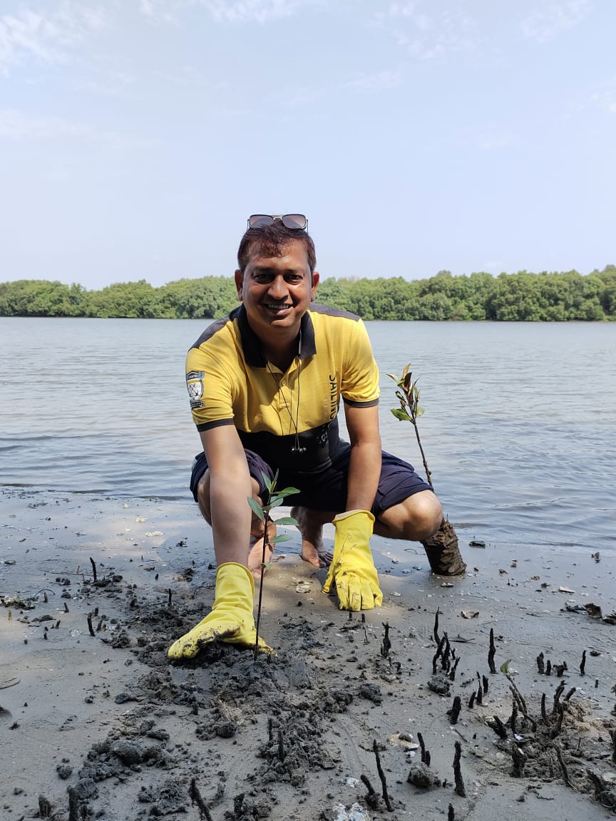 itsBiswajeet's tweet photo. Protecting remaining #mangroves & going for new plantations can have 3 benefits for d region: 1. Slowdown in seawater inundation, 2. Reduced impacts of #cyclones & 3. Less people becom #ClimateDisplaced
#Paradip
#MangroveRestoration by @SATTVIC_SOUL
@CollectorJspur @paradipport https://t.co/gRgkeHkeAE