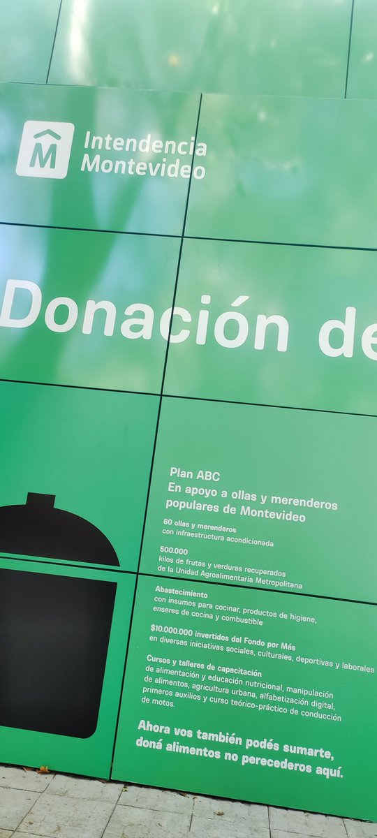 nico_socialista's tweet photo. Arrancó la Criolla del Prado y la IM dispuso un galpón donde las vecinas y los vecinos que visiten puedan colaborar con las Ollas Populares con alimentos no perecederos! 

Muchas/os siguen dependiendo de las ollas para comer! Podemos ayudar! https://t.co/e4bFISUglv