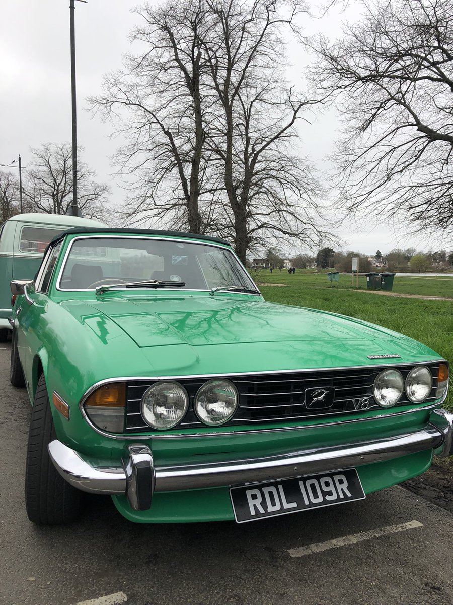 Good meeting this morning at the #SouthsideHustle. Lovely bunch of cars, including a wonderful blue CS and Z3 M. Alfa Brera’s are getting better looking each time