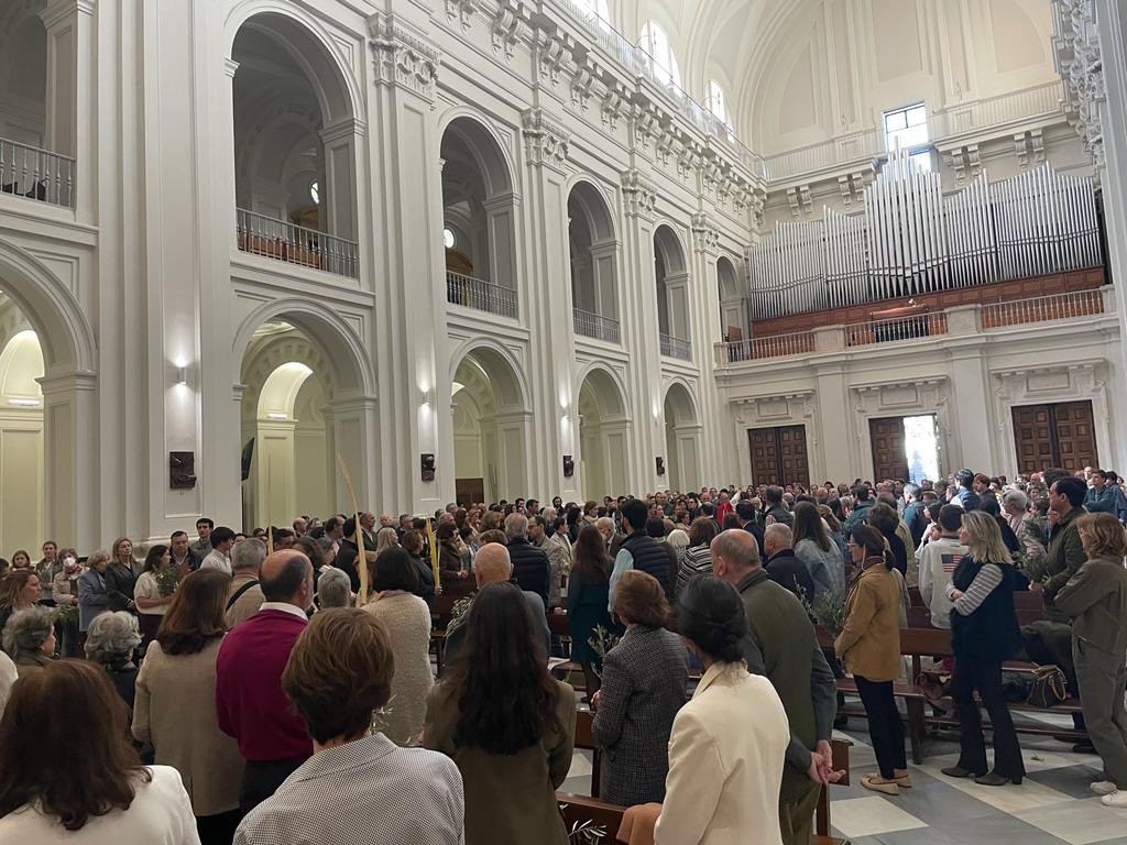 jmolaizola's tweet photo. Qué bonita es la liturgia de Semana Santa.. https://t.co/Qof1dKiTEl