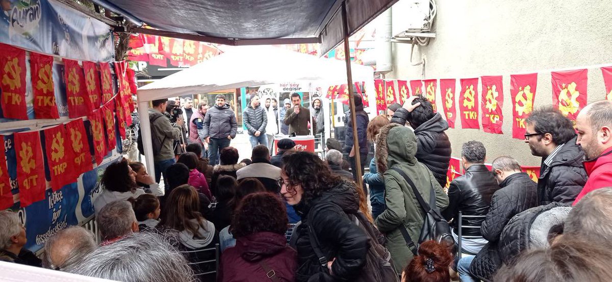 Pendik'te seçim büromuzu açtık.🚩

Bu seçimlerde #1oyErdoğanGitsinDiye1oyTKPye diyoruz. Ülkemizi içinde bulunduğu bu karanlıktan aydınlığa emekçilerle çıkaracağız.

#TKPGelirHerŞeyDeğişir 
#OylarTKPye