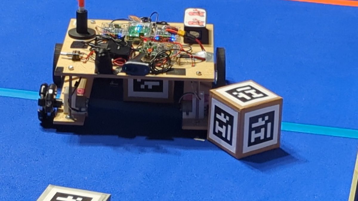 Hampton Computer Science (@hampton_compsci) on Twitter photo And having come first in our quarter final, we play the semi final of <a href="/studentrobotics/">Student Robotics</a> 2023 in a few minutes. And having come first in our quarter final, we play the semi final of <a href="/studentrobotics/">Student Robotics</a> 2023 in a few minutes.