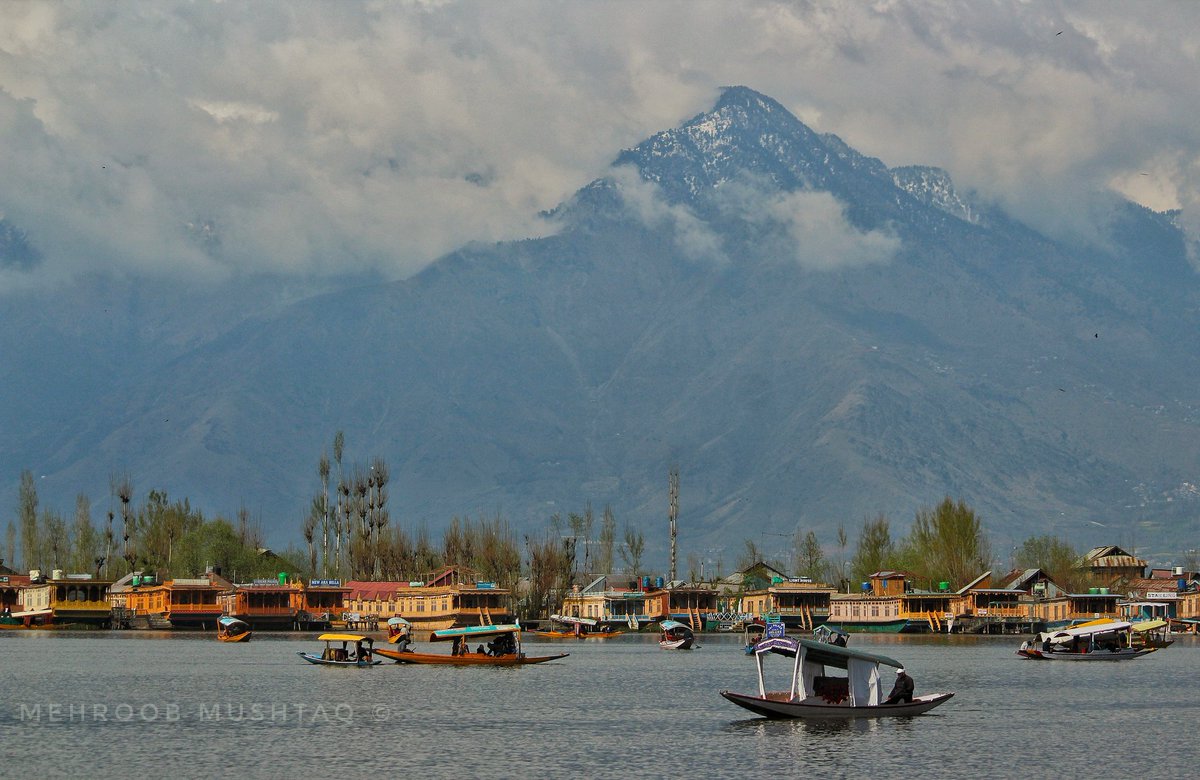 Mehroob Mushtaq (@mehroobm) on Twitter photo People enjoy the Shikara ride in the Dal Lake, Srinagar.
📸: <a href="/MehroobM/">Mehroob Mushtaq</a>
#kashmir #srinagar #dallake #mountains #zabarwanhills #shikara
<a href="/JandKTourism/">Jammu & Kashmir Tourism</a> <a href="/diprjk/">Information & PR, J&K</a> <a href="/tourismgoi/">Ministry of Tourism</a> <a href="/CNTIndia/">Condé Nast Traveller</a> <a href="/TravelLeisure/">Travel + Leisure</a> <a href="/NGTIndia/">NatGeoTravellerIndia</a> <a href="/oltraveller/">Outlook Traveller</a> <a href="/TravelMagazine/">The Travel Magazine</a> <a href="/travelocity/">Travelocity</a> People enjoy the Shikara ride in the Dal Lake, Srinagar.
📸: <a href="/MehroobM/">Mehroob Mushtaq</a>
#kashmir #srinagar #dallake #mountains #zabarwanhills #shikara
<a href="/JandKTourism/">Jammu & Kashmir Tourism</a> <a href="/diprjk/">Information & PR, J&K</a> <a href="/tourismgoi/">Ministry of Tourism</a> <a href="/CNTIndia/">Condé Nast Traveller</a> <a href="/TravelLeisure/">Travel + Leisure</a> <a href="/NGTIndia/">NatGeoTravellerIndia</a> <a href="/oltraveller/">Outlook Traveller</a> <a href="/TravelMagazine/">The Travel Magazine</a> <a href="/travelocity/">Travelocity</a>