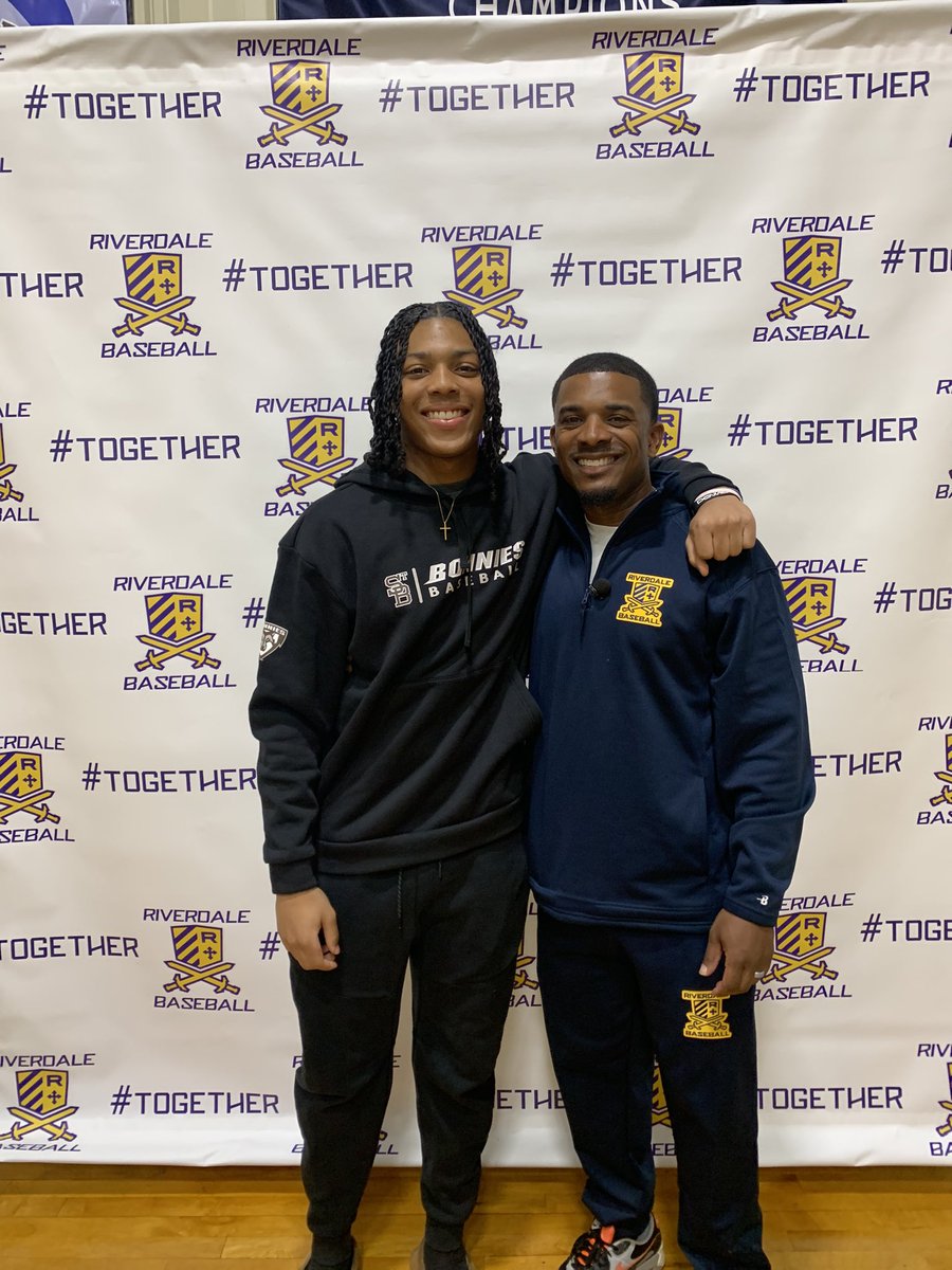 Herkulesworld's tweet photo. Very proud of my son @aarongravesii who officially signed and committed to continue his Athletic and Academic career playing college baseball for @BonniesBaseball of @StBonaventure . Definitely giving this a salute when I’m on @SIRIUSXMTHEHEAT and @SiriusXMFLY #Herkulesworld https://t.co/dXxtQJyKHv