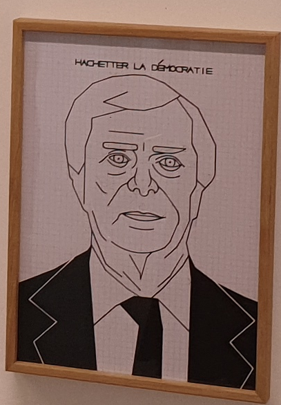 falasociale's tweet photo. Hachetter la démocratie @stopponsbollore https://t.co/lrUxdB1jin