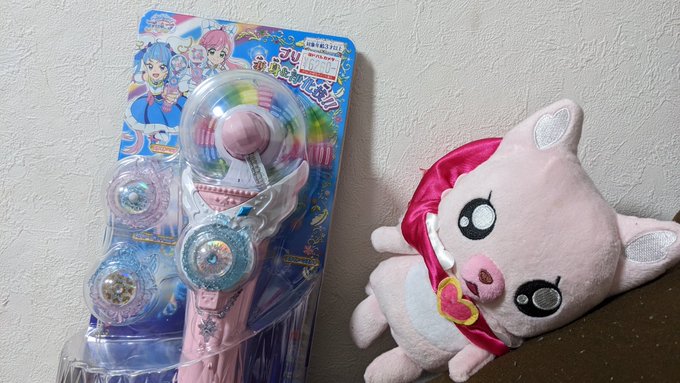 乾電池買ってくるの忘れたからプリキュアになれない…(´；ω；｀)日曜日が終わっちゃう…俺の…俺達の日曜日…が…終わっちゃ