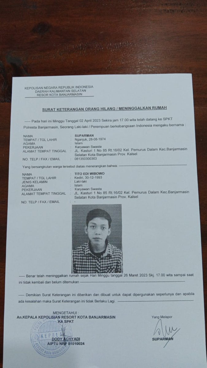 perihal orang Meninggalkan rumah sejak hari minggu tgl 26 Maret 2023 hingga sekarang belum pulang kerumah 
 Atas Nama : TITO EDI WIBOWO 
usia : 30 thn
alamat : jln Kasturi 1 No 85 rt.16/02 kel Pemurus Dalam 
Bgi yg mengetahui keberadaan nya bisa hubungi 081350300363 an:Suparman