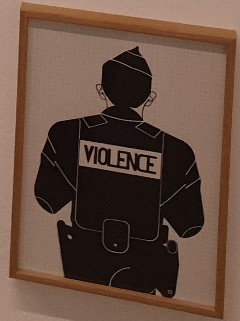 falasociale's tweet photo. Violence https://t.co/Ny6S94nfds