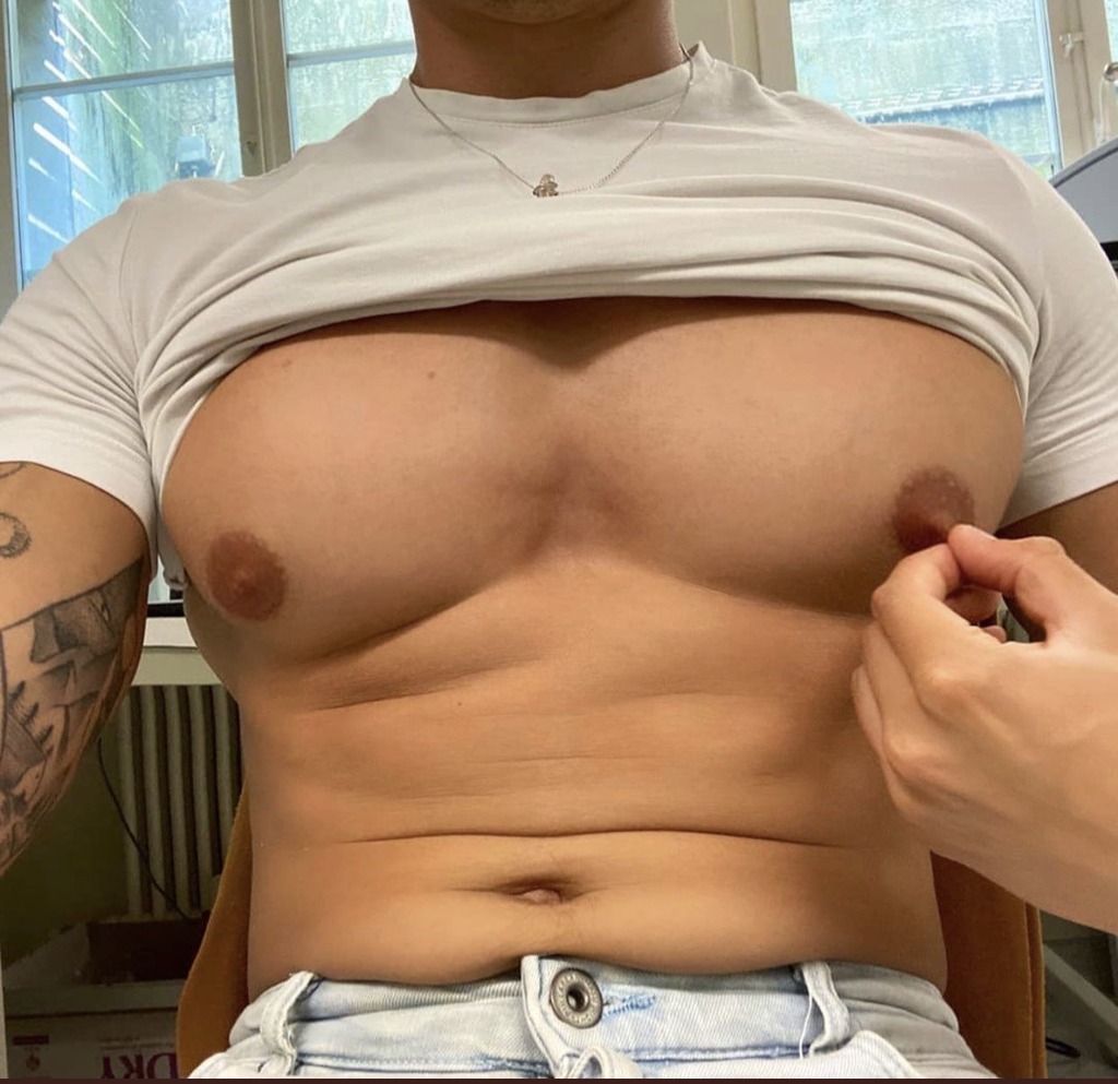 Nipple Skin  on X: #nipples #pecs #torso #nips #pezon #chest #pecho #nsfw  #barechest #tetas #tetillas #areolas #nipslip #titties #tits  t.co3KI0qtzz1V  X