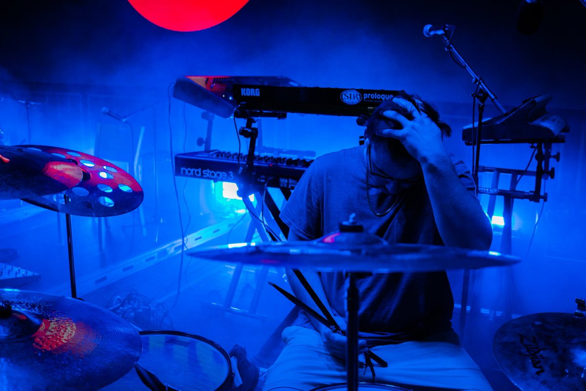 kwonstyles's tweet image. Some shots I took of this band and UIC Spark last year. Yea I do photography too 😏. If you’re down to shoot something fun dm me.