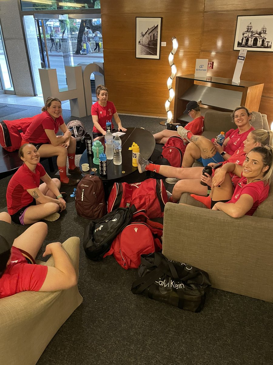 Hands2Hear's tweet photo. Ready to go for our first training session! ๐๐ด๓ ง๓ ข๓ ท๓ ฌ๓ ณ๓ ฟ๐๐ฆ๐ท
#Hands2Hear #WalesDeaf #Rugby #DeafRugby #NoBarriers
Barod i fynd i ymarfer! ๐ฆ๐ท๐๐ด๓ ง๓ ข๓ ท๓ ฌ๓ ณ๓ ฟ
#Hands2Hear #Ymarfer #RygbiByddar #BarodiFynd https://t.co/c3tf0fTl03