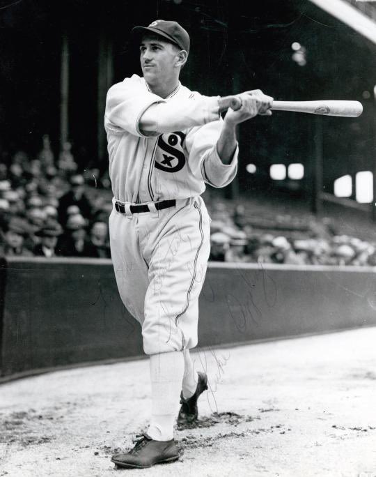 MLBPastPresent's tweet photo. Happy Birthday Luke Appling!

Written &amp; Published by: @RobTheYankee 

https://t.co/pQFhYpDsdn

@whitesox #LukeAppling #WhiteSox https://t.co/5ouJnI9syy