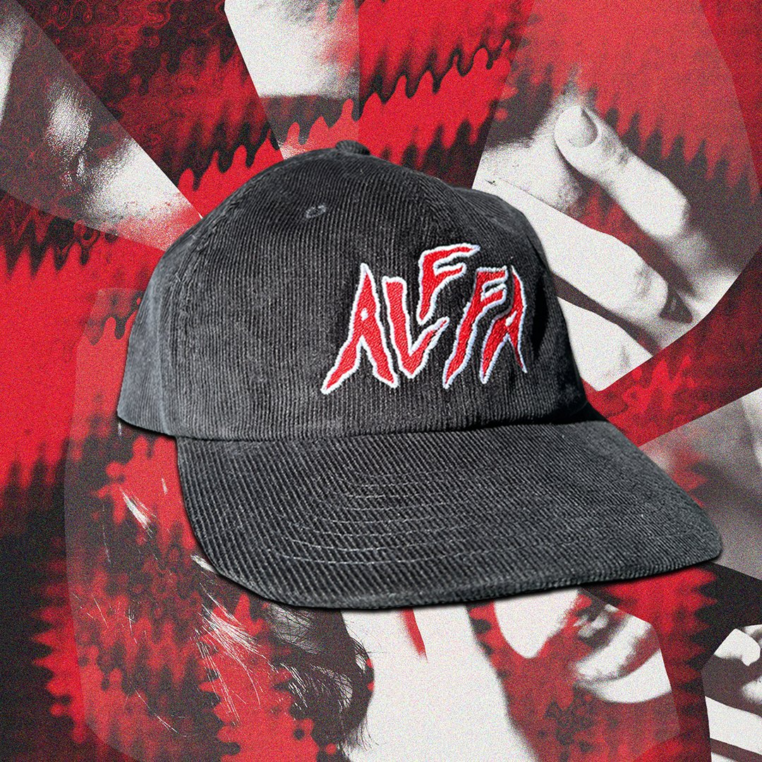 alffa_band's tweet photo. New music = New merch🔥

I ddathlu rhyddhau Unkind Mind, mae gennym ni merch newydd ar gael. Nifer cyfyngedig felly archebwch rŵan!

➡️ https://t.co/hxrwyhATD7 ⬅️

To celebrate releasing Unkind Mind we have some new merch for sale. It's only a small run, so grab yours now! https://t.co/9kfuIn2MBm