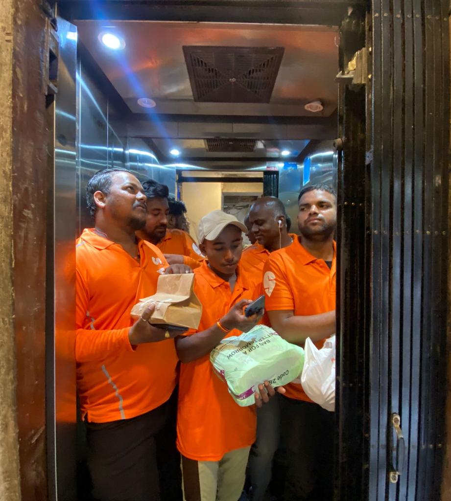 No. of swiggy guys in building is directly proportional to how interesting the IPL match is