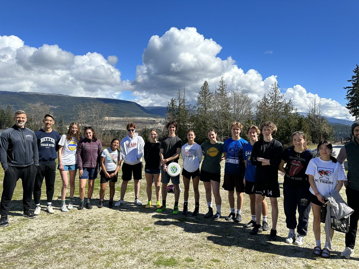 ChatelechSS's tweet photo. CSS Ultimate players participated in a skills clinic hosted by Furious George players, Rumi Tejpar and Jacky Hau.  A great day of learning for players and coaches! https://t.co/I9rjfdyhHn