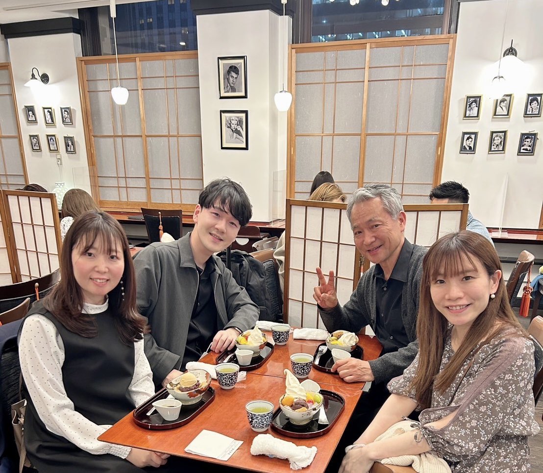 amiclpf's tweet image. 今日は奏楽堂へ🌸尊敬する四戸先生と、尊敬する大学同期のよっしぃが出演するオケを聴いてきました✨同じく大学同期のうっちぃと一緒に☺️
お二人の音色やニュアンスがとても合っていて素晴らしかった！聴けてよかった😭
終演後は一緒にお食事出来て、感激！お話に花が咲き、とても幸せな時間でした✨