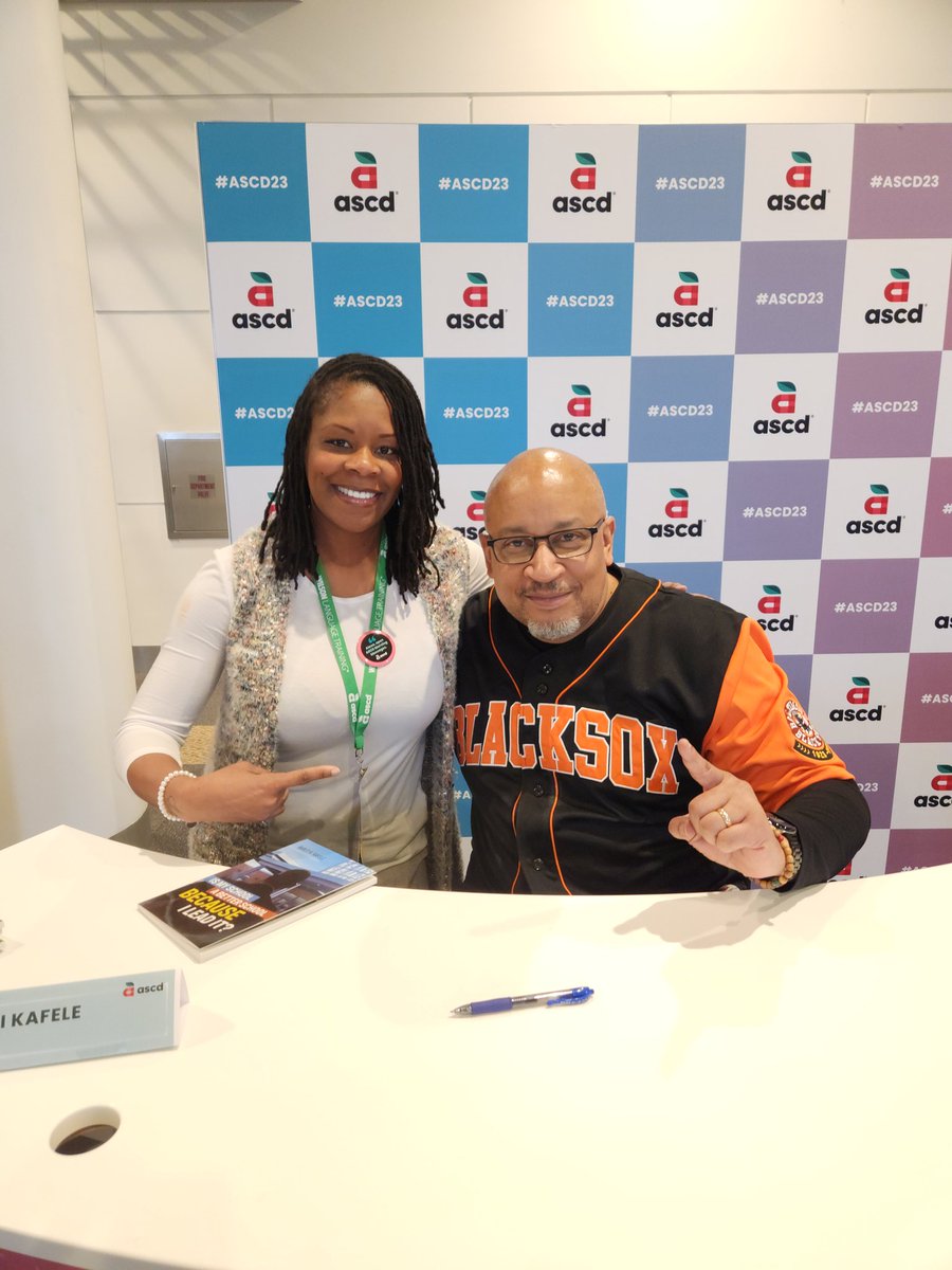 What a pleasure to meet the legendary Principal Kafele today in Denver! For the last 3 years, I have tuned into his virtual leadership academy and I'm a better leader because of his nuggets! #ASCD2023 <a href="/BibbSchools/">Bibb County Schools</a> <a href="/SouthfieldElem1/">Southfield Elementary</a> <a href="/PrincipalKafele/">Principal Kafele</a>