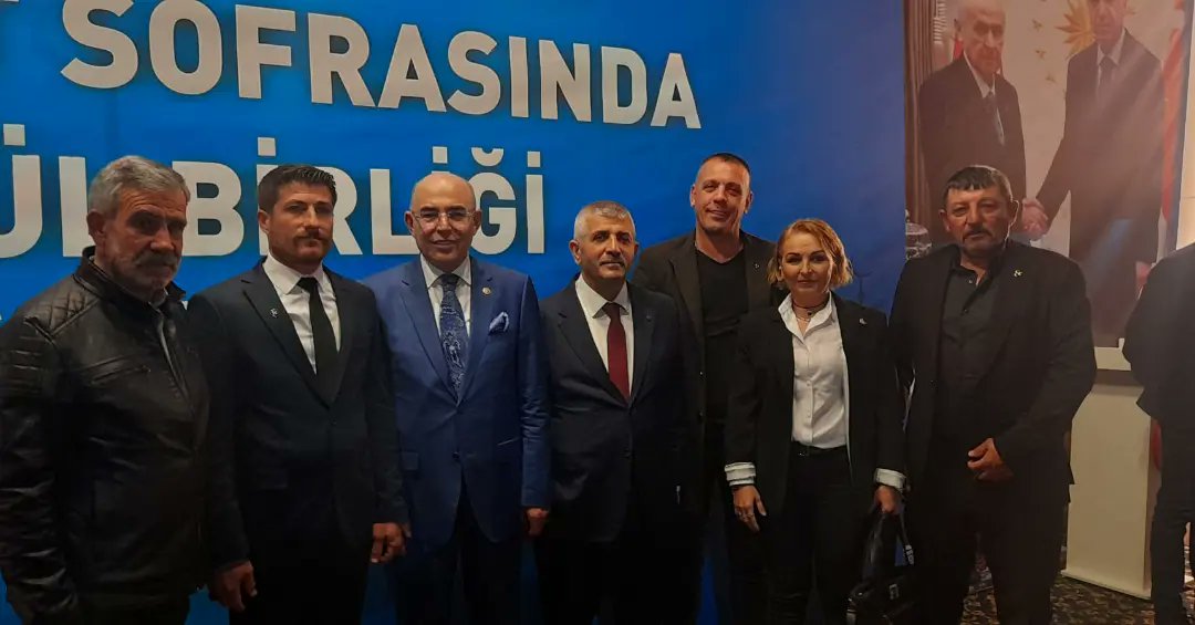 📌Mhp İzmir İftar Programı
MHP KARABURUN İlçe Teşkilatı Olarak  Genel Başkanımız Sayın Devlet Bahçeli’nin Talimatlarıyla “BEREKET SOFRASINDA Buluşalım. temasıyla İl Başkanlığımızın Depremzede Vatandaşlarımız İçin Düzenlediği İftar Programına Katılım Sağladık.