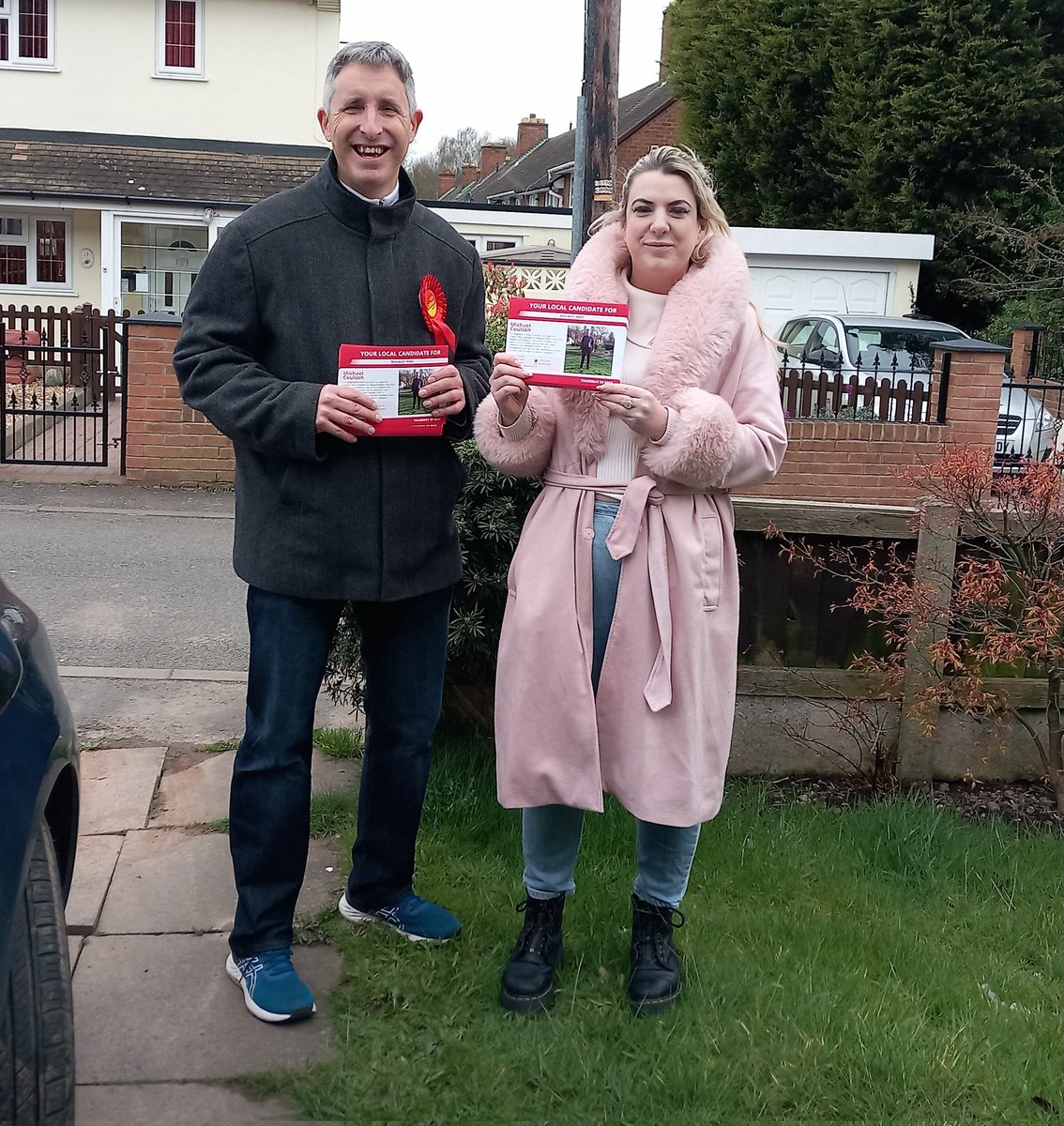 coulson_michael's tweet photo. Another very enjoyable day on the campaign trail in Bloxwich West. It was very nice to meet @nickyebrennan &amp; go campaigning with her on the Mossley! So good2 also meet @DazmondReynolds for the 1st time. It's game on in Bloxwich &amp; game on for the Labour West Midlands Mayoral race! https://t.co/dU4slUp6yY