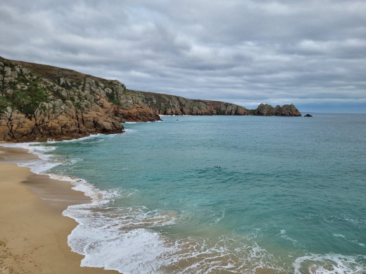 Beautiful day and in awe of my kids' confidence in sea (they are the tiny wetsuited dots!) #parenting #Kernow #cornwall