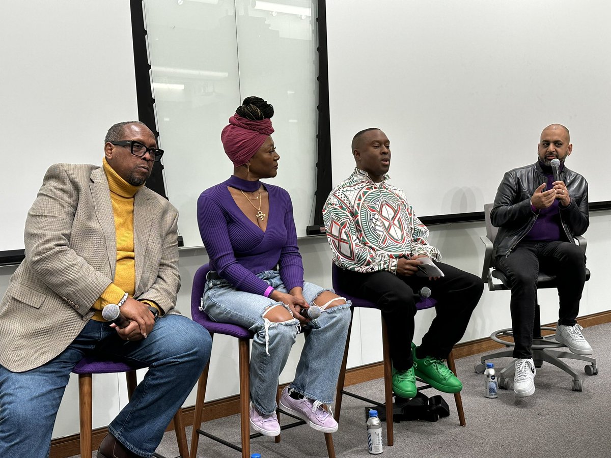 PrinceSyllabus's tweet photo. The 1999 Roundtable all-stars! @NewBlackMan @MoniqueCouvson @jasonkingsays @anildash #TripleThreat40 https://t.co/SgnVHg0W6w
