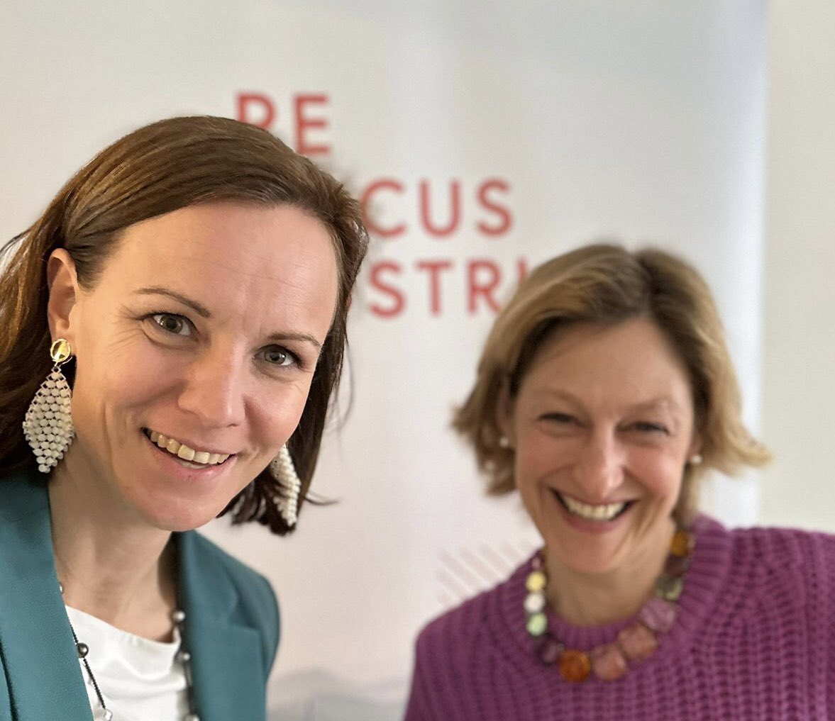 Immer äußerst interessant, produktiv und stimulierend - danke für den umfassenden Austausch <a href="/MarianaKuehnel/">Mariana MK</a>  #ReFocusAustria