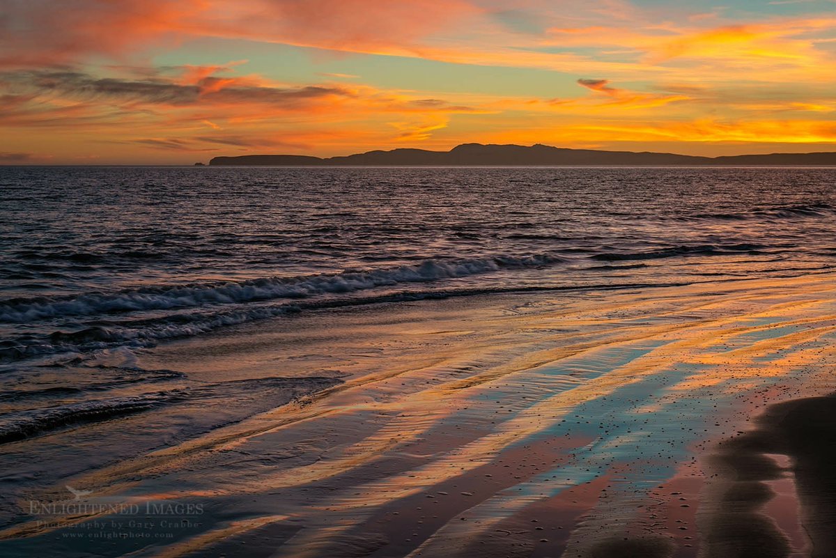 Just your normal, everyday awesome sunset at Limantour Beach, Point Reyes National Seashore, Marin County, California 

#california #pointreyes #nationalparks #californiacoast #visitcalifornia <a href="/VisitCA/">Visit California</a>