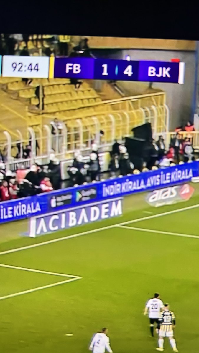 Fenerbahçe kapatılsın 👯‍♀️ #derbi #beşiktaş