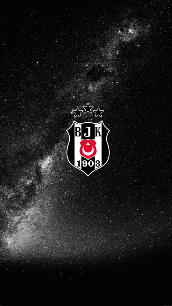 enesyesilagac's tweet photo. Kadıköy'de 10 kişi kalmış bir Beşiktaş

Daha tehlikeli çok az şey gördüm 😅😅😅 https://t.co/5ohHsTYmJ7