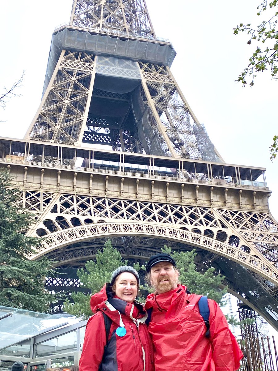 keenondrama's tweet photo. A warm hello from the Eiffel Tower on a chilly day in Paris. Baltic but worth it 🎉Here for a few days - hope you’re doing something nice for Easter. #paris #eiffeltower #easter #easterholidays #citybreak #parisinthespring @LaTourEiffel @Paris https://t.co/7e9wauDzZ8
