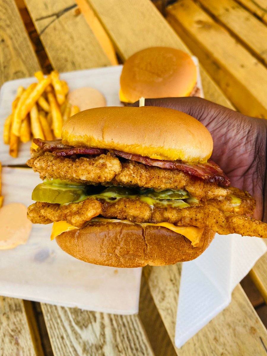 BrianM_____'s tweet photo. Please support my hustle by RT🍔🍟🙏🏽.
2154 Douglas montseng drive(vosloorus)📍

5284 sophangisa street(katlehong)📍 https://t.co/6rnizk0zoe