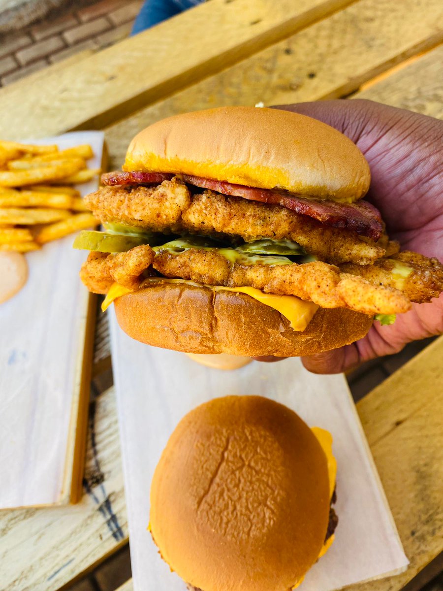 BrianM_____'s tweet photo. Please support my hustle by RT🍔🍟🙏🏽.
2154 Douglas montseng drive(vosloorus)📍

5284 sophangisa street(katlehong)📍 https://t.co/6rnizk0zoe
