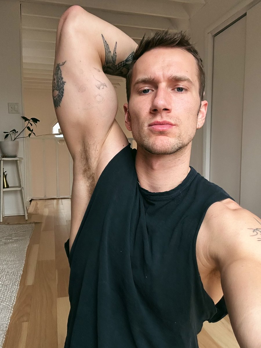 just about porn on Twitter: "RT @ethanhethcote: make a little pit stop"