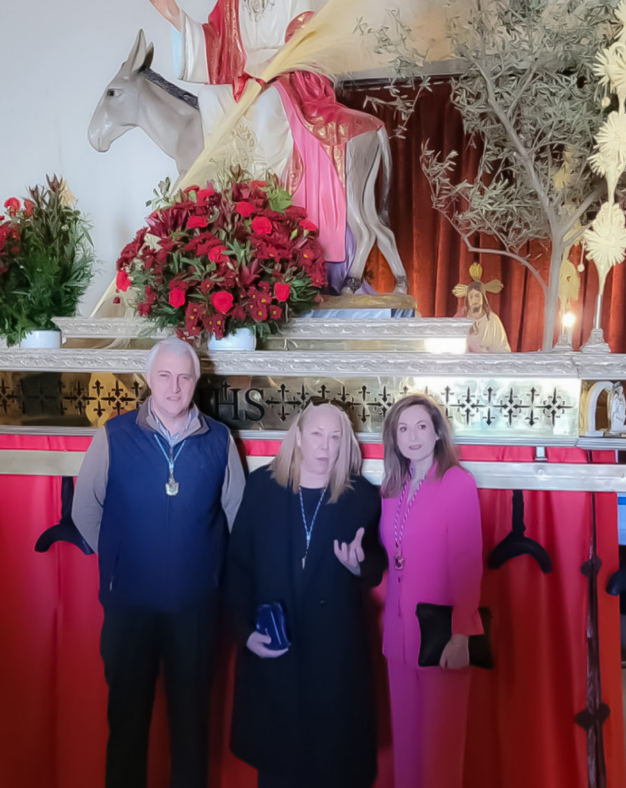 🕊Hemos asistido a la misa y procesión del #DomingoDeRamos. 
✝️Feliz Semana Santa a todos. 

#Algete #Ganas #GanasdeAlgete #UnAlgeteMejor #PorAlgete #Preparados #SemanaSanta2023 #SemanaSantaAlgete2023 #Romo2023 #RomoAlgete2023