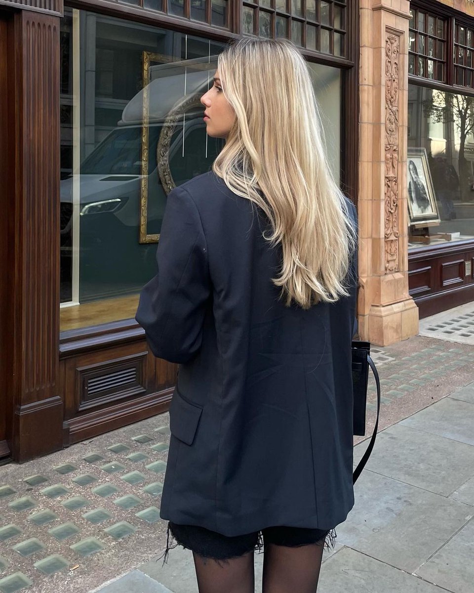 cherche recherche rpdm rp dm 

hello! pas nouveau mais nouveau compte, je cherche des personnes pour parler en tl et dm, si vous êtes gentil. j’vous donne un cadeau ♡ 

fav pour follow/dm
et pour de la visibilité