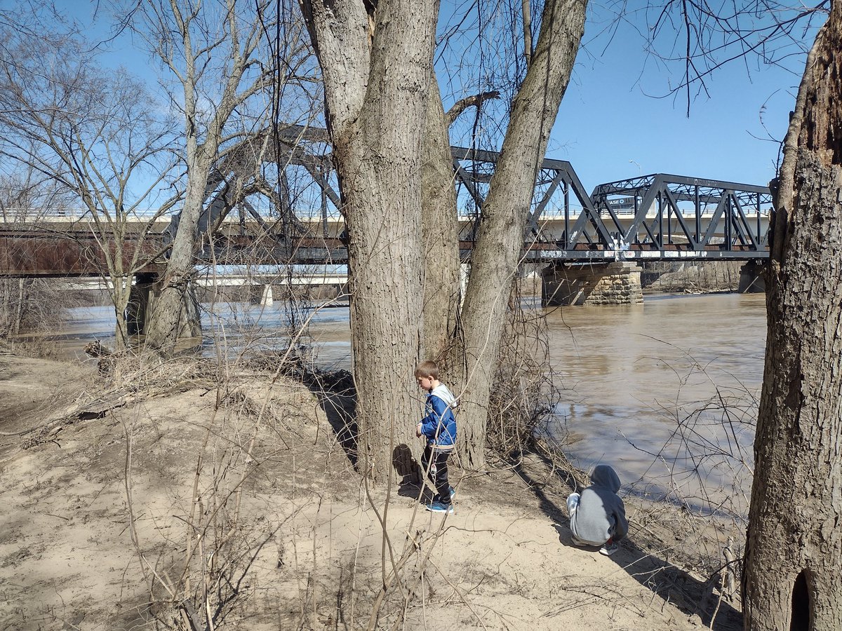 localclowncrew's tweet image. The intro to Holy Man by blind melon speaks on this spot.....
#RIPShannonHoon
#ClownZero.Crew