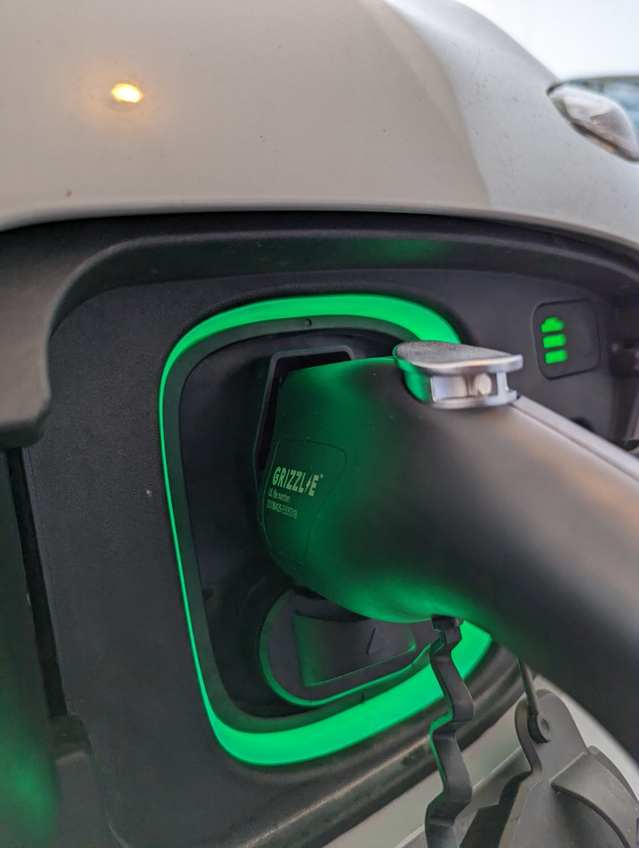 EasyEVinstall's tweet photo. EasyEV installs chargers from ALL😲 car manufacturers.

🤔Did you buy a new EV or PHEV? Contact EasyEV for chargers or installation.😀
.
.
.
.
#easyevinstall #Manitoba #electriccvehicle #charger #installation #allmakes #variety #choice #helpful https://t.co/JNbBrj8tXh