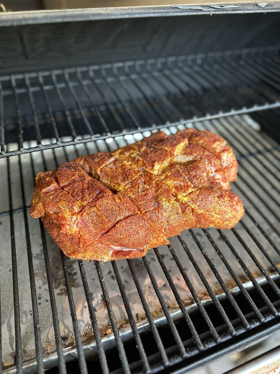 NKCChief's tweet photo. Back on my bullshit. #bbq #meatshack #dinnerfortheweek https://t.co/s9pAMxVhMV