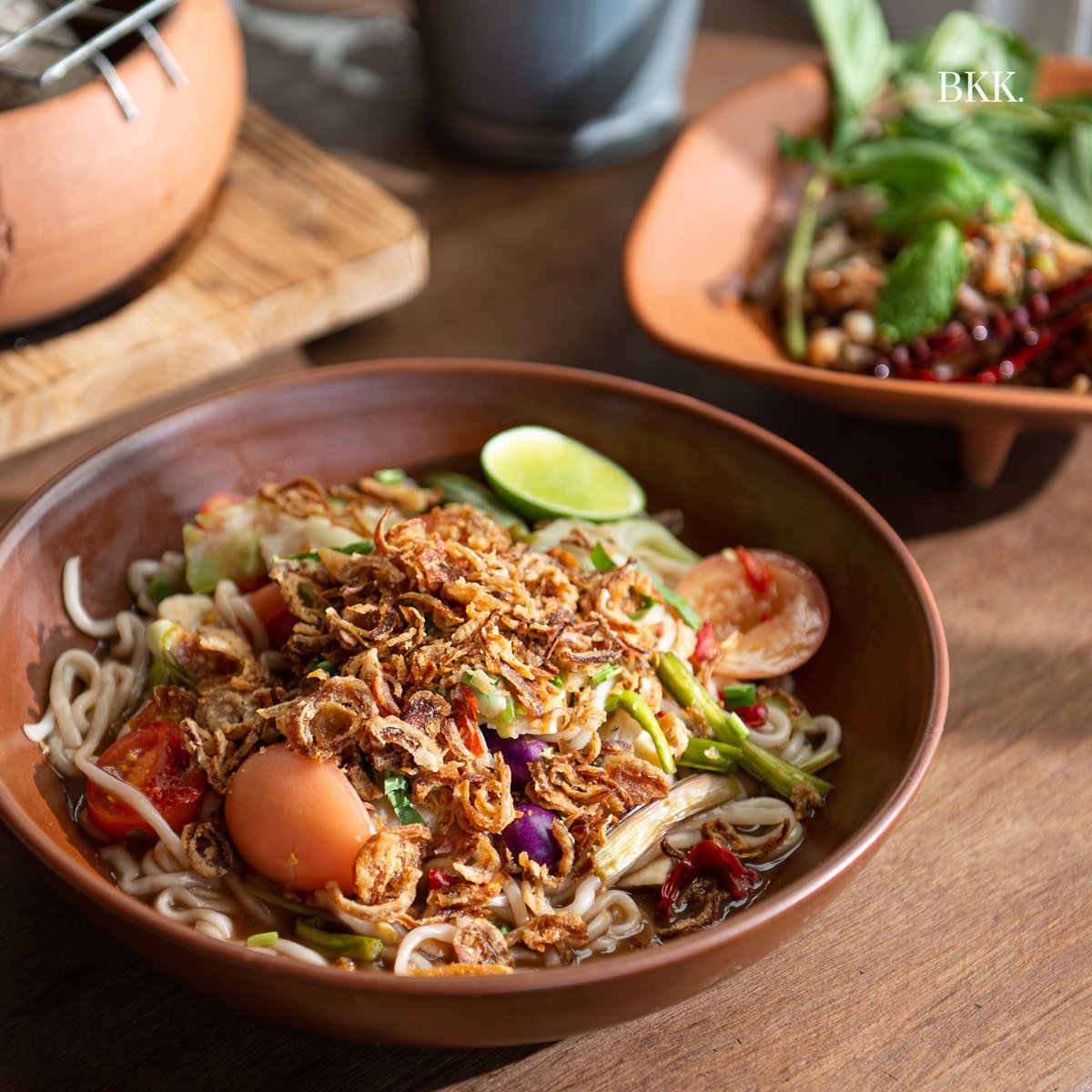 bkkmenu's tweet photo. เอาใจสายแซ่บด้วยอาหารอี���านนัว ๆ ให้ได้ “เปิบ” ความอร่อยท่ามกลางวิวรูฟท็อปใจกลางย่านอารีย์
.
https://t.co/n1aersBUN4
.
#bkkmenu #bkkmenuhopping #newrestuarant #esan #ari #thaifood #PERB #เปิบ https://t.co/RZrT9rdU0w