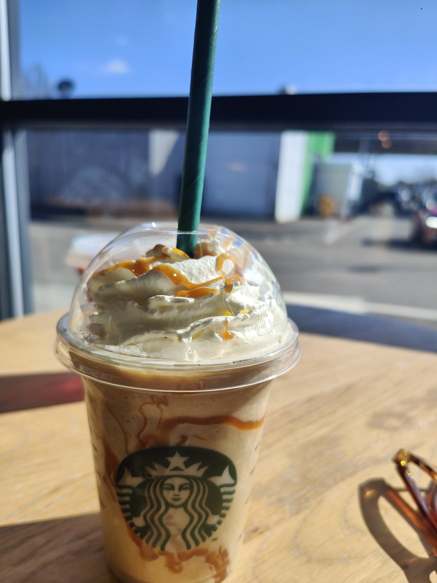donkstar1's tweet photo. Sun's out! https://t.co/UaraS5Il2J