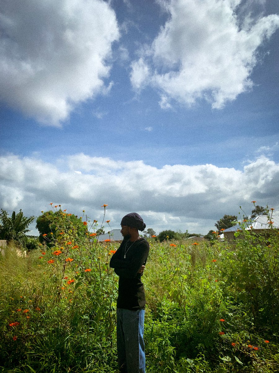 paqmeanslove's tweet photo. 07.04.2023 ❤️🌩️. https://t.co/Ry7LrbuBxT
