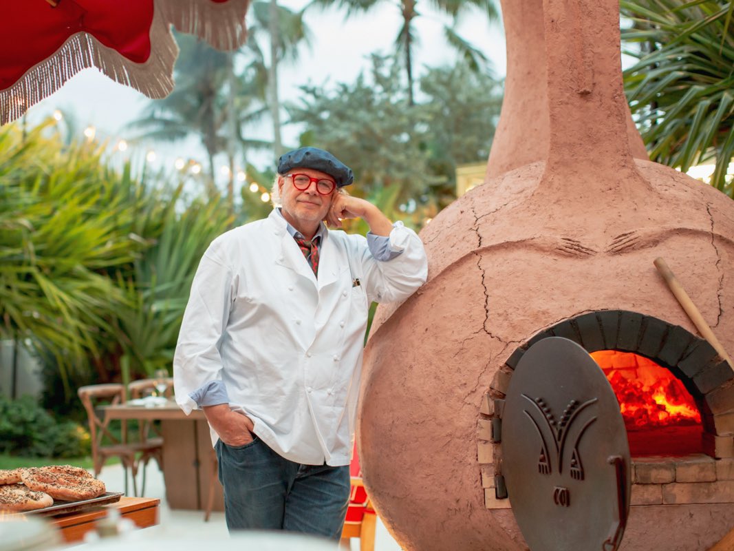 "Cooking with fire is not just about the taste of the food. It's about the whole experience—the smells, the sounds, the sights. It's a sensory experience."⁠
— Francis Mallmann⁠
⁠
📍 Los Fuegos by Francis Mallmann