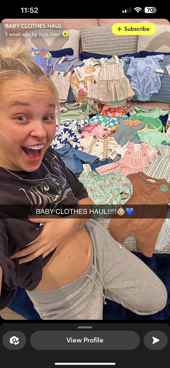 itscheesylynn's tweet photo. celebrities faking pregnancies for snapchat views is VERY weird. #jojosiwa #kouvr #fakepregnancy https://t.co/0CHY52hfwj