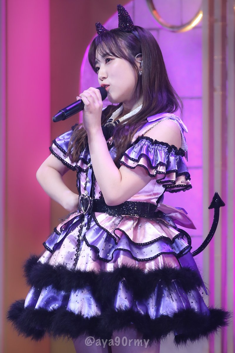 aya90rmy's tweet photo. 20230401
矢吹奈子卒業コンサート～未来への翼～  
やぶきー😈💙

#矢吹奈子 #야부키나코 
#HKT48 #HKT48_カメコ 
#矢吹奈子卒業コンサート
@nako_yabuki_75 https://t.co/vJO9Y7HV6t