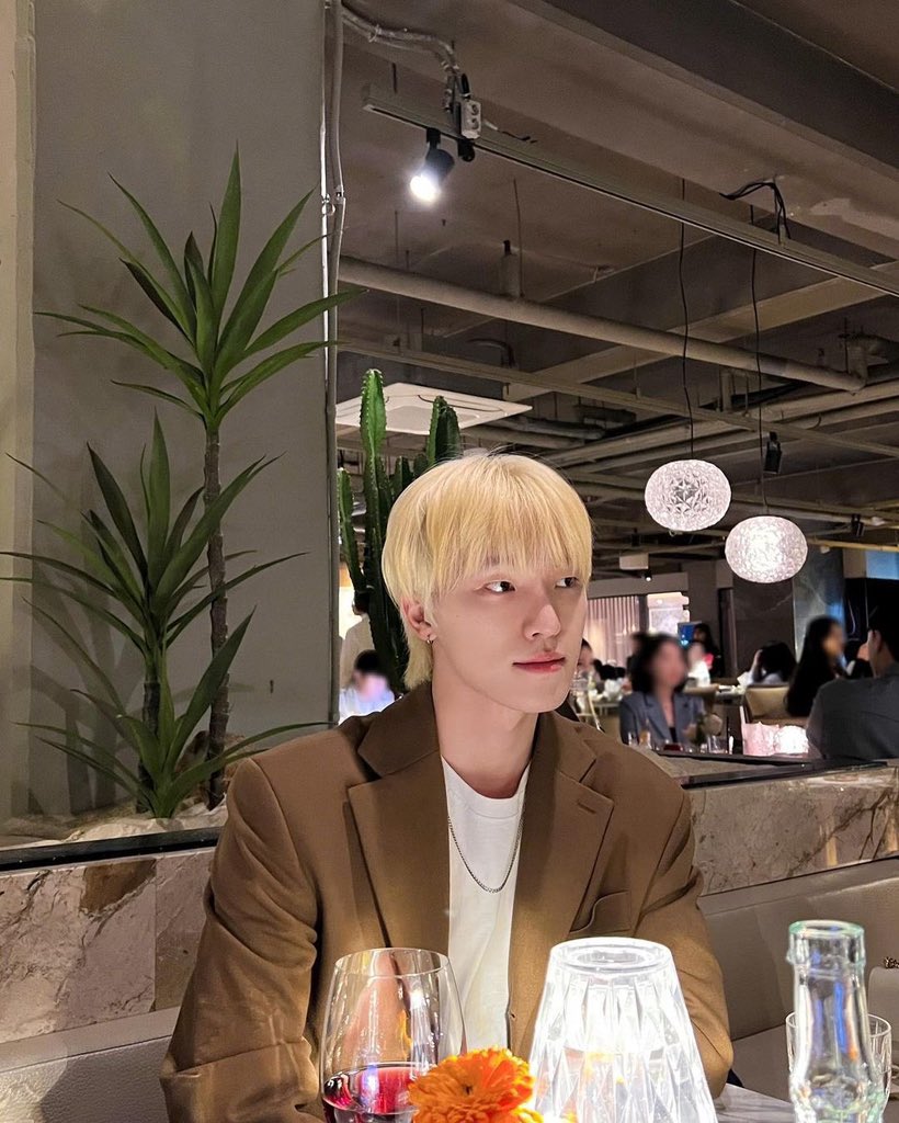 230402 via instagram

#디노 #DINO