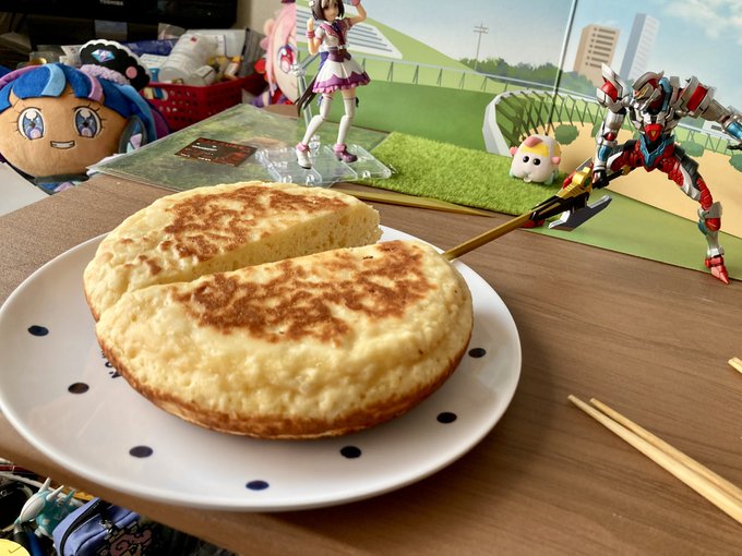 ホットケーキ切ってくれるグリッドマン 