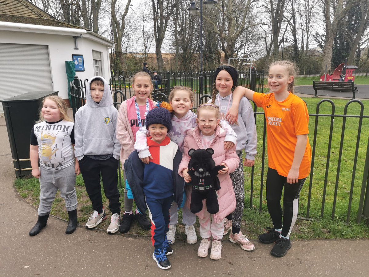 The reading teddy has been busy this morning at park run and then going on the park with friends 🐻🏃‍♀️<a href="/KingsOak2018/">King’s Oak Academy</a>